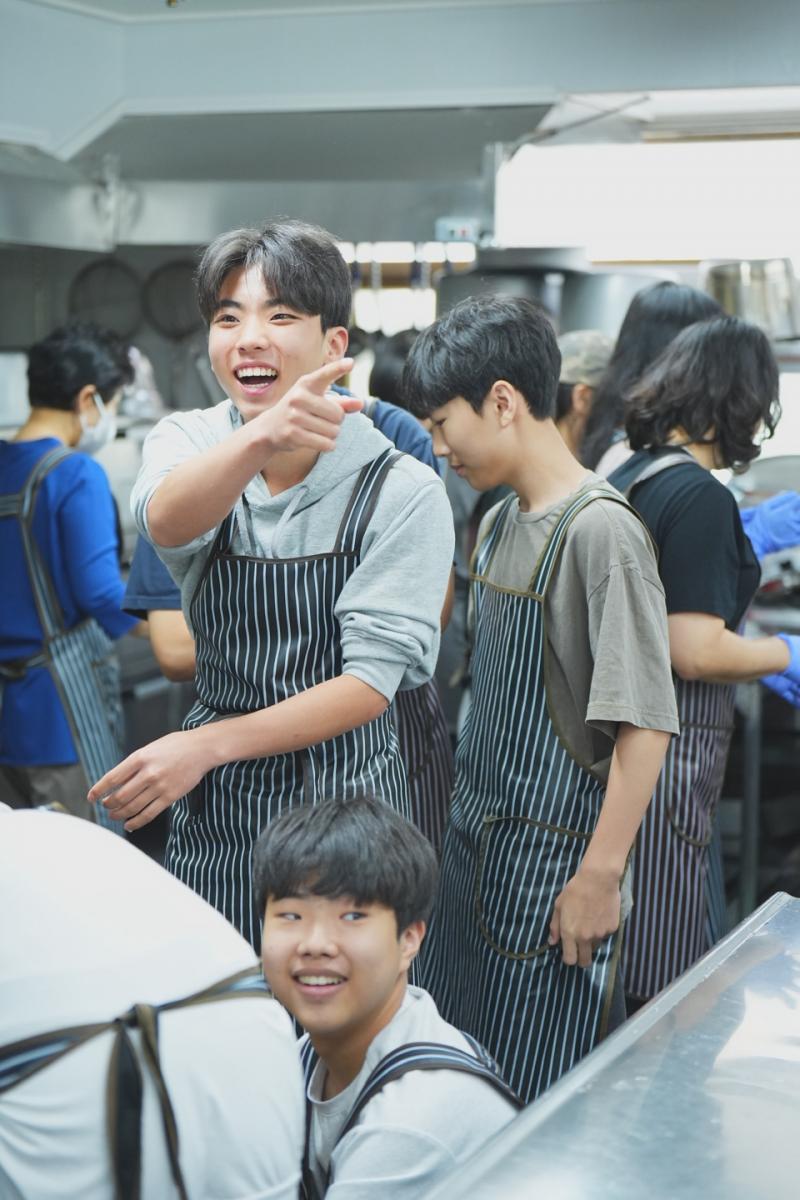 중고등부의 섬김-103